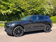 Jaguar F-Pace 2.0 D200 MHEV R-Dynamic HSE Black Auto AWD Euro 6 (s/s) 5dr 60