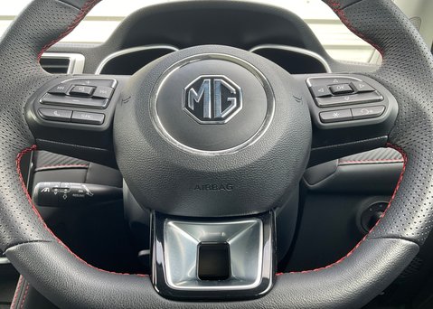 MG ZS EV 72KWH TROPHY 24