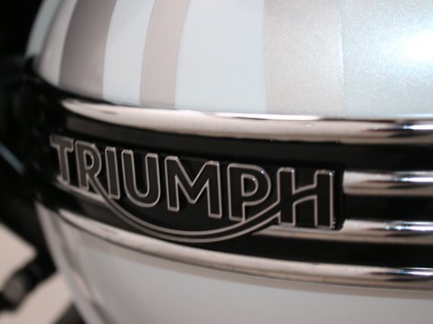 Triumph Bonneville T120 Diamond 26