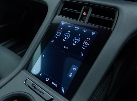 Porsche Taycan 4S Cross Turismo 22