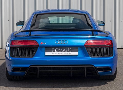 Audi R8 V10 Plus 5