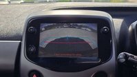 Toyota Aygo 1.0 VVT-i x-play Hatchback 5dr Petrol x-shift Euro 6 (Safety Sense) (71 ps) 41