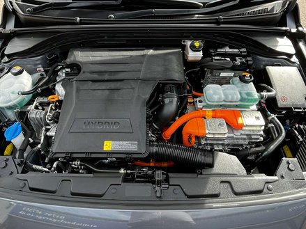 Hyundai IONIQ 1.6 IONIQ Premium SE FHEV Semi-Auto 5dr