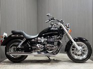 Triumph Bonneville 2011 ONLY 1812 MILES LONG MOT STUNNING CRUISER BIKE 4