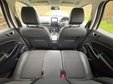 Ford Ecosport TITANIUM 20