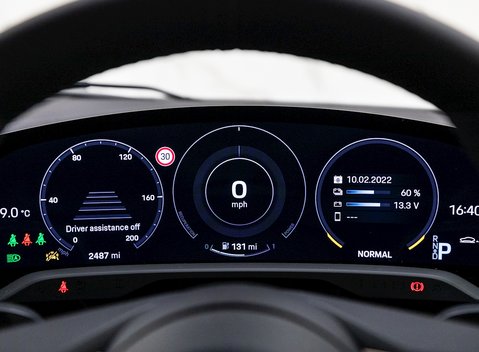 Porsche Taycan 4S Cross Turismo 18