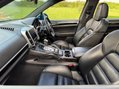 Porsche Cayenne 4.2 TD V8 S TiptronicS 4WD Euro 6 (s/s) 5dr 60