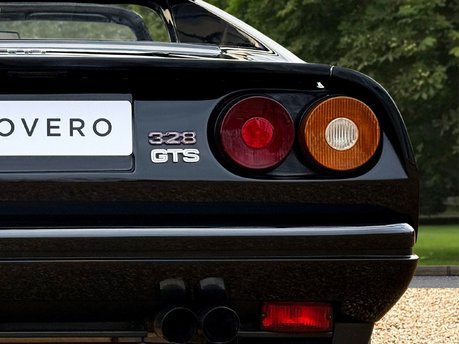 Ferrari 328 GTS 18