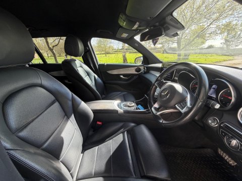 Mercedes-Benz GLC 2.1 GLC250d AMG Line G-Tronic+ 4MATIC Euro 6 (s/s) 5dr 9