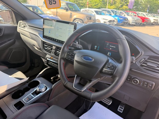 Ford Kuga ST-LINE 21