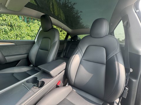 Tesla Model Y (Dual Motor) Long Range SUV 5dr Electric Auto 4WDE (384 bhp) 7