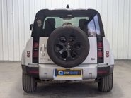Land Rover Defender 3.0 Defender SE D MHEV Auto 4WD 5dr 38