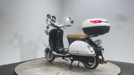 Lexmoto Milano 2020 2K GOOD RUNNING PROJECT SCOOTER 125CC LEARNER BIKE 5