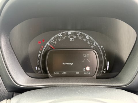 Toyota Aygo X VVT-I PURE 933 MILES 11