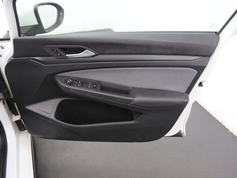 Volkswagen Golf 1.5 TSI R-Line Euro 6 (s/s) 5dr 19