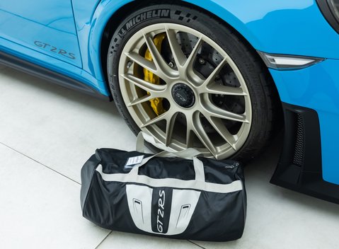 Porsche 911 GT2 RS Weissach (991) 50