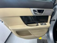 Jaguar XF D LUXURY 27