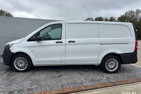 Mercedes-Benz Vito 114 Progressive L2 Panel Van - Air Con / Rear Camera 10