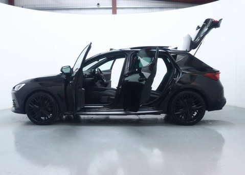Cupra Leon 1.4 eHybrid 12.8kWh VZ2 Design Edition Hatchback 5dr Petrol Plug-in Hybrid 61