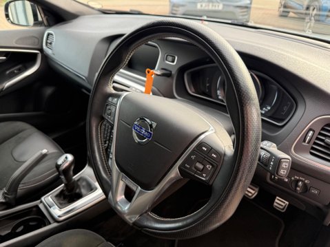 Volvo V40 1.6 T3 R-Design Nav Euro 5 (s/s) 5dr 52