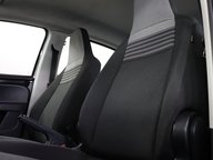 Volkswagen Up BASE 35