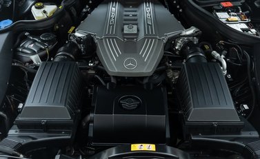 Mercedes-Benz SLS AMG GT FINAL EDITION 37