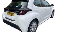 Toyota Yaris 1.5 VVT-h Icon Hatchback 5dr Petrol Hybrid E-CVT Euro 6 (s/s) (116 ps) 4