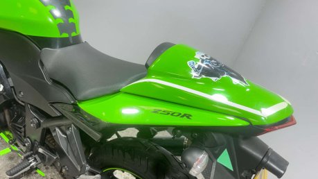 Kawasaki Ninja 2010 24K 33BHP 250CC SPORTS BIKE PROJECT SPARES OR REPAIR 12