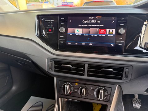 Volkswagen Polo 1.0 SE Euro 6 (s/s) 5dr 25