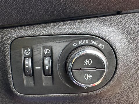 Vauxhall Corsa 1.4i ecoTEC Energy Euro 6 5dr (a/c) 26