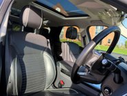 Land Rover Discovery 3.0 Discovery HSE TD6 Auto 4WD 5dr 24