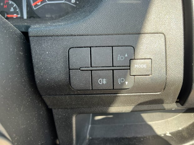 Peugeot Boxer MWB L2H2 Medium Roof 350 Air Con Nav EURO 6 NO VAT 43