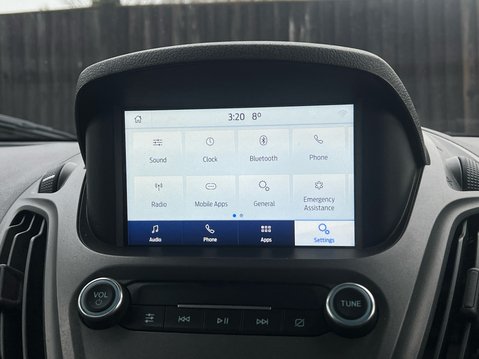 Ford Transit Courier LIMITED 24