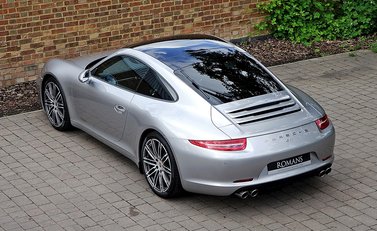 Porsche 911 (991) Carrera 17