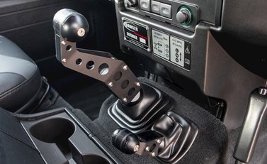 Land Rover Defender 90 XS Bowler 18