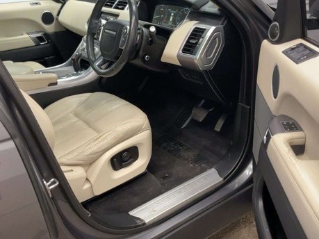 Land Rover Range Rover Sport 3.0 Range Rover Sport HSE SDV6 Auto 4WD 5dr 7