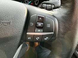 Ford Tourneo Custom 2.0 Tourneo Custom 320 Zetec EcoBlue Auto 4dr 51