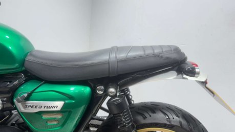Triumph Speed Twin 2021 11K 1 OFF CUSTOM OUTSTANDING CONDITION MODERN RETRO 23