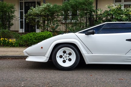 Lamborghini Countach 5000 QV 11