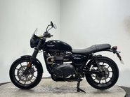Triumph Street 900 2016 ONLY 14K MOT SPORTS EXHAUST WARRANTY 900CC 4