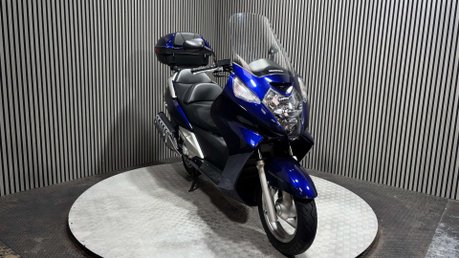 Honda FJS 2014 ONLY 9K 1 OWNER LONG MOT MAXI SCOOTER 600CC TWIN A2 27