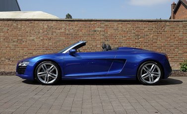 Audi R8 V10 Spyder 17