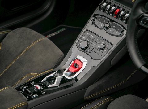 Lamborghini Huracan Spyder LP610-4 17