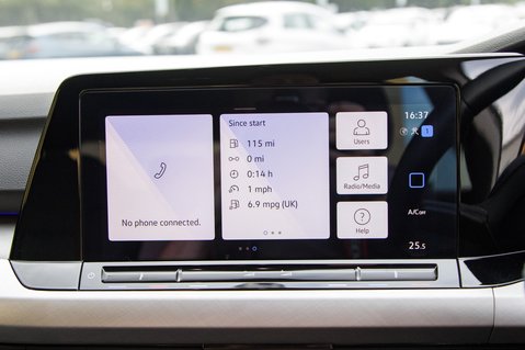 Volkswagen Golf LIFE TSI 18