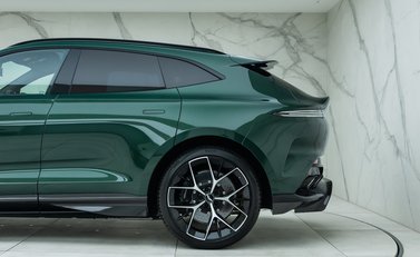 Aston Martin DBX 707 40
