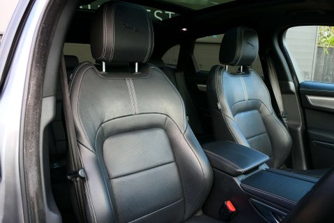 Jaguar F-Pace 2.0 F-PACE R-Dynamic S D MHEV AWD Auto 4WD 5dr 4