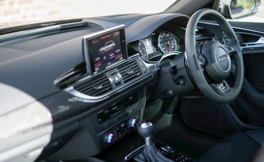 Audi RS6 Avant Performance 14