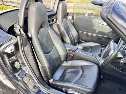 Porsche Boxster 24V 28