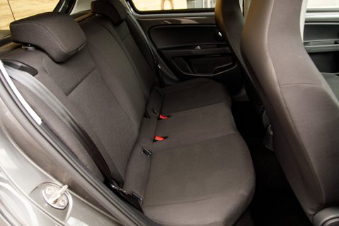 Volkswagen Up BLACK EDITION 23