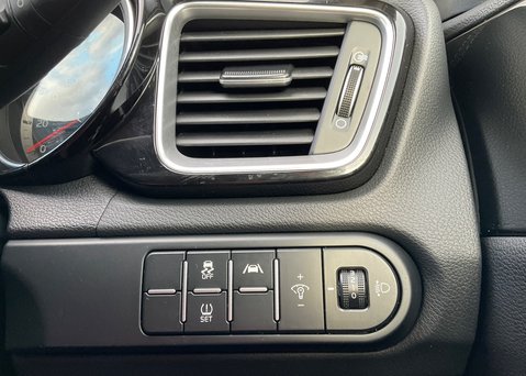 Kia Ceed 1.5 T-GDI '3' ISG 25